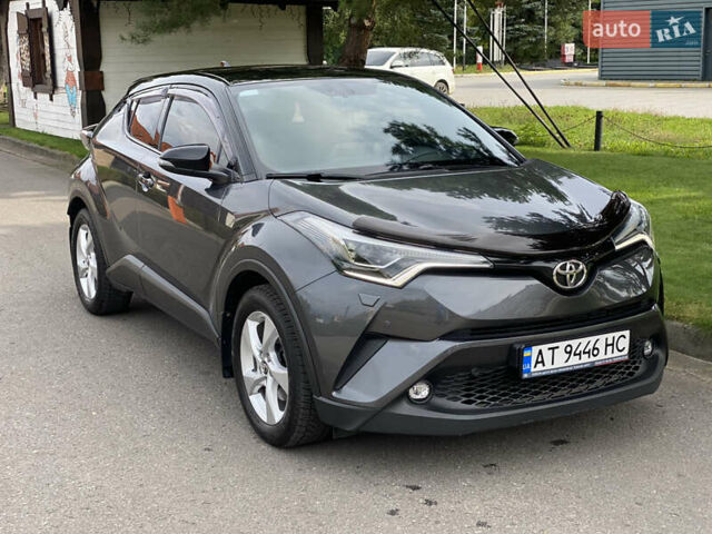 Серый Тойота C-HR, объемом двигателя 1.2 л и пробегом 64 тыс. км за 21450 $, фото 12 на Automoto.ua