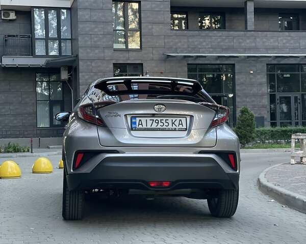 Серый Тойота C-HR, объемом двигателя 1.99 л и пробегом 171 тыс. км за 19000 $, фото 8 на Automoto.ua