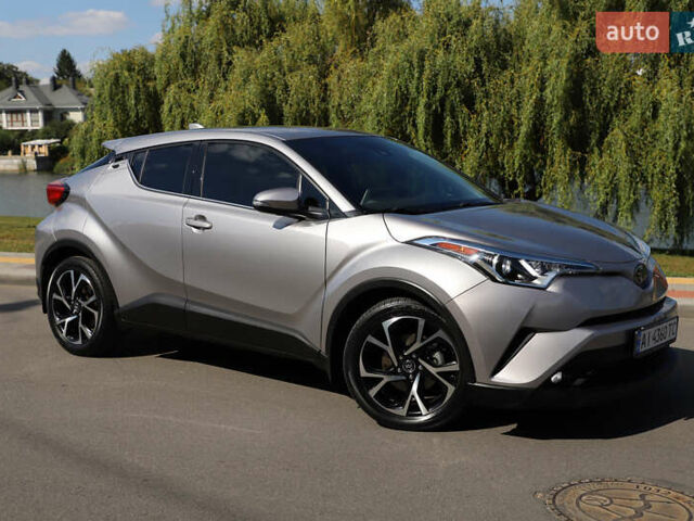 Сірий Тойота C-HR, об'ємом двигуна 2 л та пробігом 53 тис. км за 23500 $, фото 1 на Automoto.ua