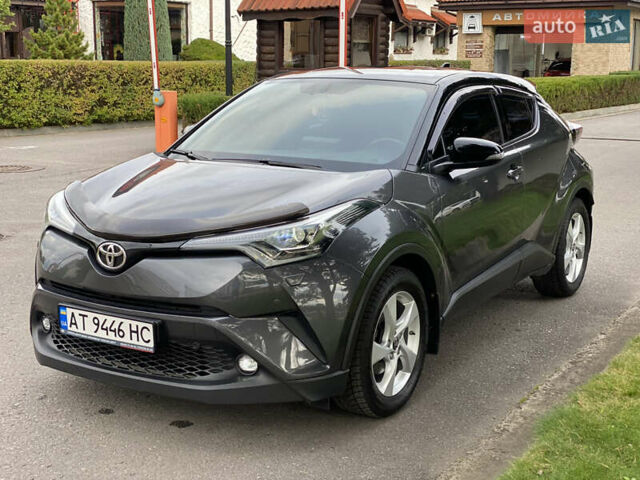 Серый Тойота C-HR, объемом двигателя 1.2 л и пробегом 64 тыс. км за 21450 $, фото 58 на Automoto.ua