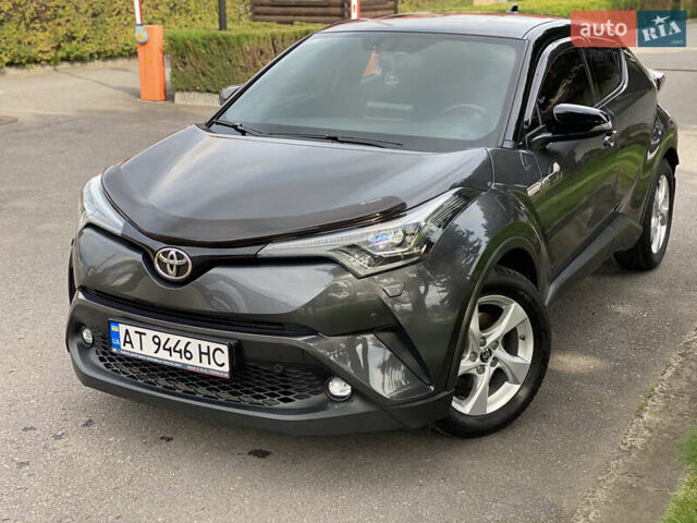 Серый Тойота C-HR, объемом двигателя 1.2 л и пробегом 64 тыс. км за 21450 $, фото 7 на Automoto.ua