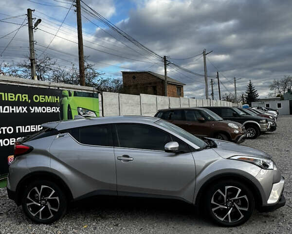 Сірий Тойота C-HR, об'ємом двигуна 1.99 л та пробігом 53 тис. км за 21000 $, фото 2 на Automoto.ua