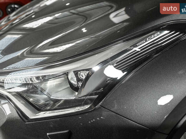 Серый Тойота C-HR, объемом двигателя 1.8 л и пробегом 84 тыс. км за 22999 $, фото 30 на Automoto.ua