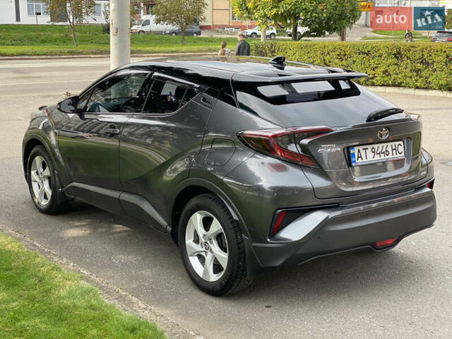 Серый Тойота C-HR, объемом двигателя 1.2 л и пробегом 64 тыс. км за 21450 $, фото 15 на Automoto.ua