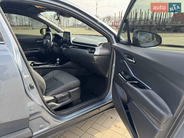 Сірий Тойота C-HR, об'ємом двигуна 1.8 л та пробігом 141 тис. км за 23000 $, фото 10 на Automoto.ua