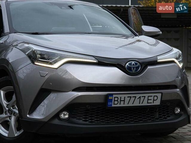 Сірий Тойота C-HR, об'ємом двигуна 1.8 л та пробігом 60 тис. км за 26500 $, фото 14 на Automoto.ua