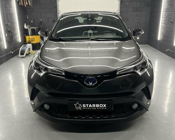 Серый Тойота C-HR, объемом двигателя 1.8 л и пробегом 16 тыс. км за 24999 $, фото 14 на Automoto.ua