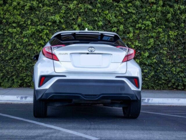 Сірий Тойота C-HR, об'ємом двигуна 2 л та пробігом 50 тис. км за 7400 $, фото 6 на Automoto.ua
