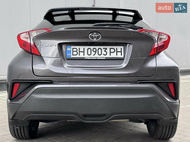 Серый Тойота C-HR, объемом двигателя 1.99 л и пробегом 136 тыс. км за 19300 $, фото 31 на Automoto.ua