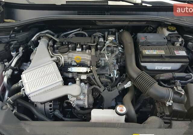 Сірий Тойота C-HR, об'ємом двигуна 1.2 л та пробігом 78 тис. км за 21300 $, фото 15 на Automoto.ua