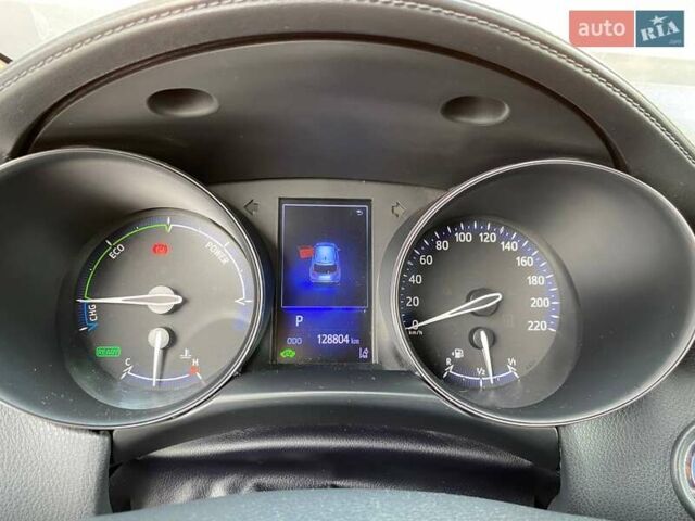 Серый Тойота C-HR, объемом двигателя 1.8 л и пробегом 128 тыс. км за 21300 $, фото 19 на Automoto.ua