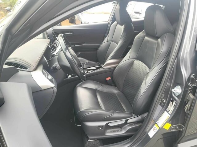 Серый Тойота C-HR, объемом двигателя 2 л и пробегом 37 тыс. км за 11200 $, фото 8 на Automoto.ua