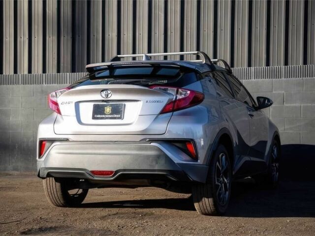 Серый Тойота C-HR, объемом двигателя 2 л и пробегом 69 тыс. км за 7500 $, фото 4 на Automoto.ua