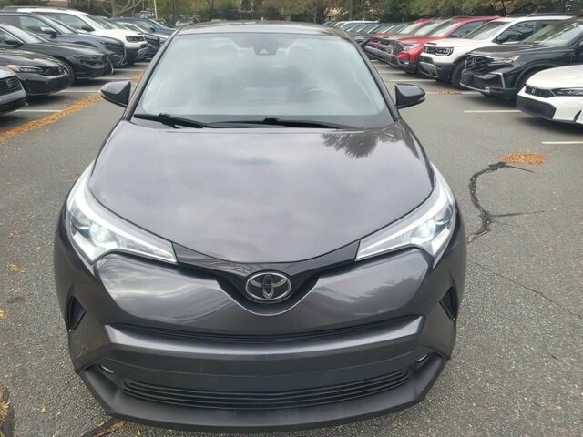 Серый Тойота C-HR, объемом двигателя 2 л и пробегом 37 тыс. км за 11200 $, фото 1 на Automoto.ua