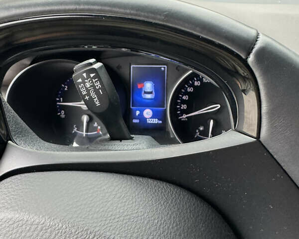 Серый Тойота C-HR, объемом двигателя 1.2 л и пробегом 12 тыс. км за 26500 $, фото 4 на Automoto.ua