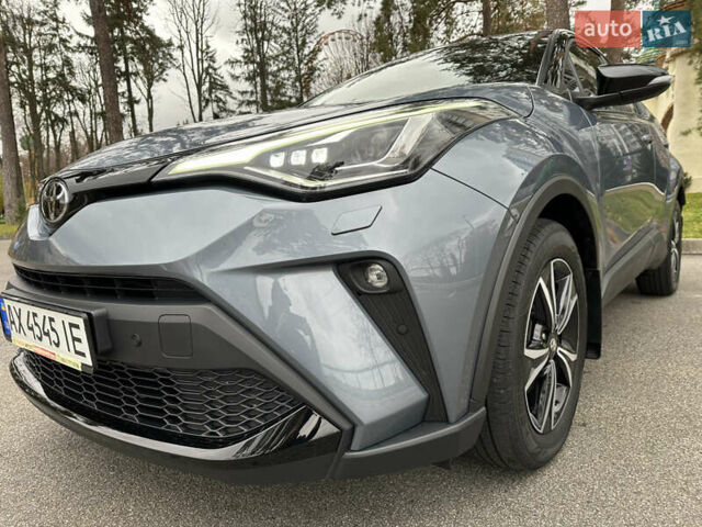Сірий Тойота C-HR, об'ємом двигуна 1.2 л та пробігом 25 тис. км за 23900 $, фото 20 на Automoto.ua