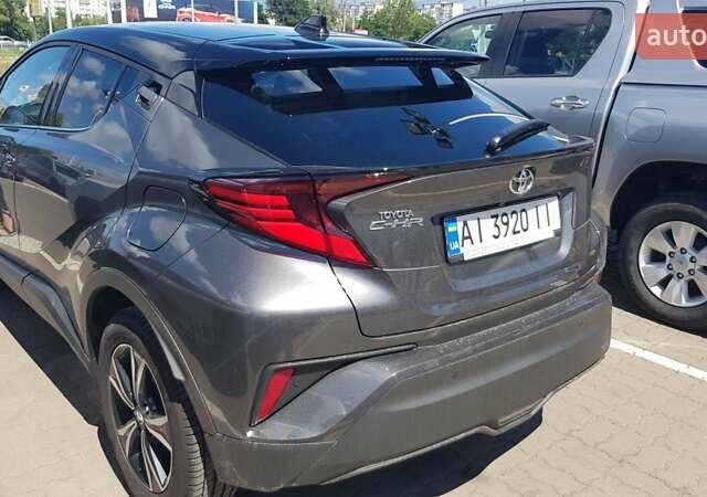 Сірий Тойота C-HR, об'ємом двигуна 1.2 л та пробігом 78 тис. км за 21300 $, фото 6 на Automoto.ua