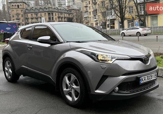 Сірий Тойота C-HR, об'ємом двигуна 1.2 л та пробігом 42 тис. км за 23000 $, фото 3 на Automoto.ua
