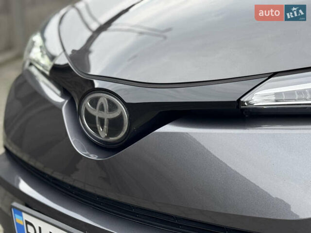 Серый Тойота C-HR, объемом двигателя 1.99 л и пробегом 136 тыс. км за 19300 $, фото 13 на Automoto.ua