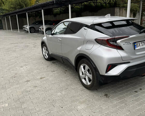 Серый Тойота C-HR, объемом двигателя 1.2 л и пробегом 12 тыс. км за 26500 $, фото 7 на Automoto.ua