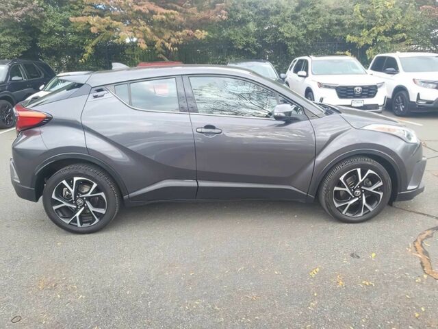 Серый Тойота C-HR, объемом двигателя 2 л и пробегом 37 тыс. км за 11200 $, фото 7 на Automoto.ua
