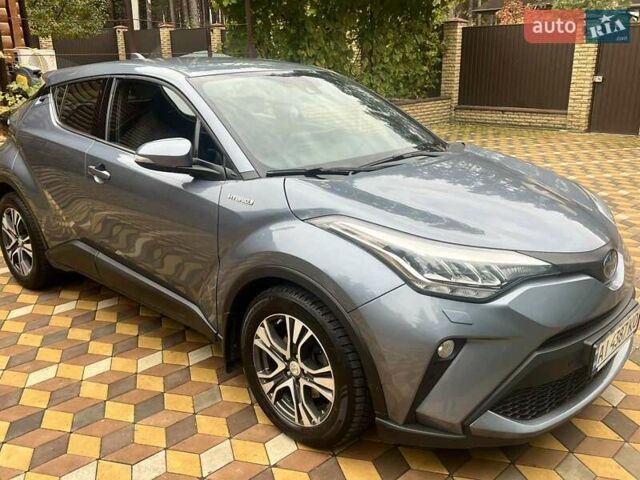 Сірий Тойота C-HR, об'ємом двигуна 1.8 л та пробігом 125 тис. км за 25000 $, фото 10 на Automoto.ua