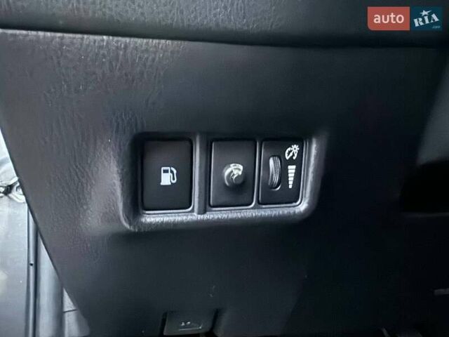 Серый Тойота C-HR, объемом двигателя 2 л и пробегом 57 тыс. км за 20990 $, фото 13 на Automoto.ua