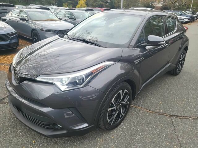 Серый Тойота C-HR, объемом двигателя 2 л и пробегом 37 тыс. км за 11200 $, фото 2 на Automoto.ua