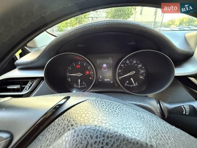 Сірий Тойота C-HR, об'ємом двигуна 1.99 л та пробігом 56 тис. км за 21500 $, фото 22 на Automoto.ua