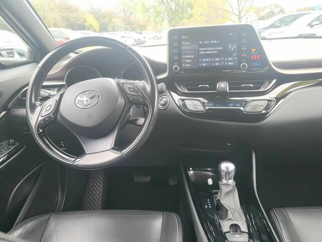 Серый Тойота C-HR, объемом двигателя 2 л и пробегом 37 тыс. км за 11200 $, фото 9 на Automoto.ua