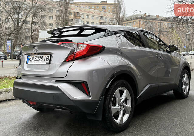 Сірий Тойота C-HR, об'ємом двигуна 1.2 л та пробігом 42 тис. км за 23000 $, фото 5 на Automoto.ua