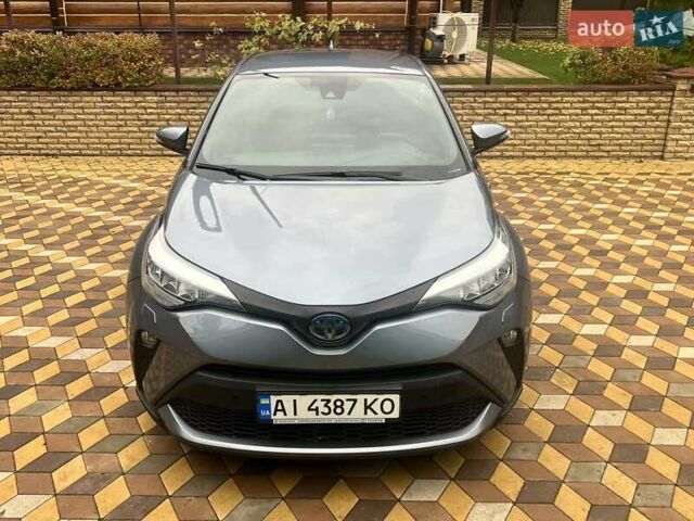 Сірий Тойота C-HR, об'ємом двигуна 1.8 л та пробігом 125 тис. км за 25000 $, фото 6 на Automoto.ua