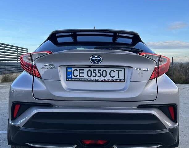 Тойота C-HR 2019 у Чернівцях на Automoto.ua Сірий Тойота C-HR, об'ємом двигуна 1.8 л та пробігом 99 тис. км за 27000 $, фото 4 на Automoto.ua