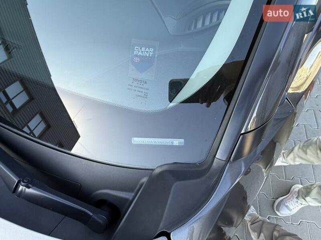 Сірий Тойота C-HR, об'ємом двигуна 1.99 л та пробігом 56 тис. км за 21500 $, фото 12 на Automoto.ua