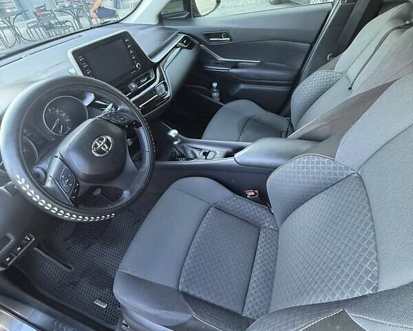 Сірий Тойота C-HR, об'ємом двигуна 1.99 л та пробігом 56 тис. км за 21500 $, фото 15 на Automoto.ua