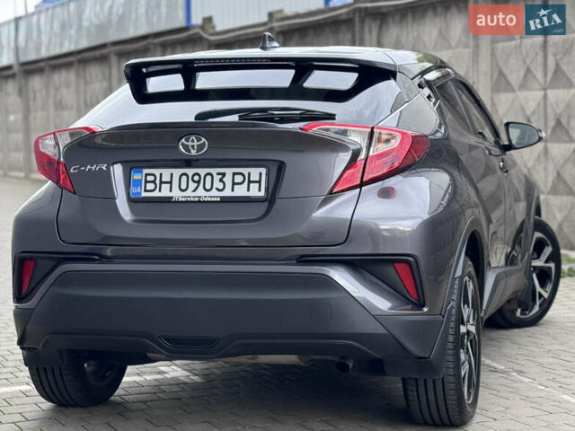 Серый Тойота C-HR, объемом двигателя 1.99 л и пробегом 136 тыс. км за 19300 $, фото 21 на Automoto.ua