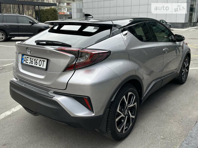 Сірий Тойота C-HR, об'ємом двигуна 2 л та пробігом 29 тис. км за 22999 $, фото 10 на Automoto.ua