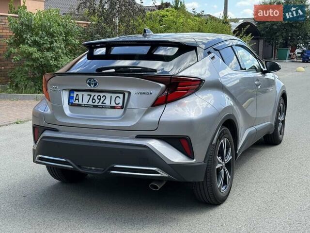 Сірий Тойота C-HR, об'ємом двигуна 2 л та пробігом 110 тис. км за 25700 $, фото 12 на Automoto.ua