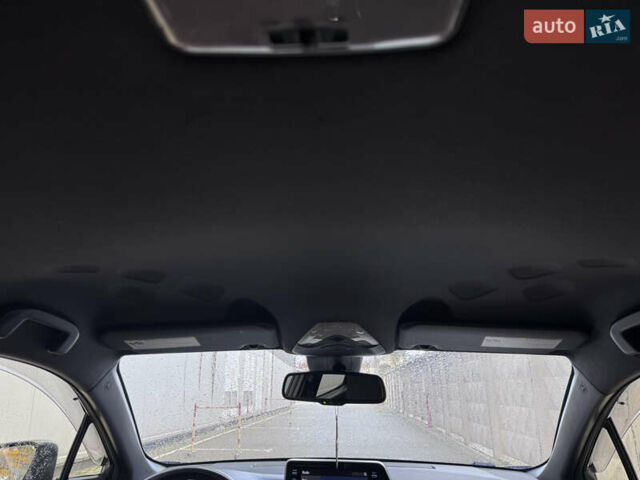 Серый Тойота C-HR, объемом двигателя 1.99 л и пробегом 136 тыс. км за 19300 $, фото 94 на Automoto.ua