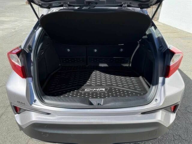 Серый Тойота C-HR, объемом двигателя 2 л и пробегом 30 тыс. км за 4650 $, фото 10 на Automoto.ua