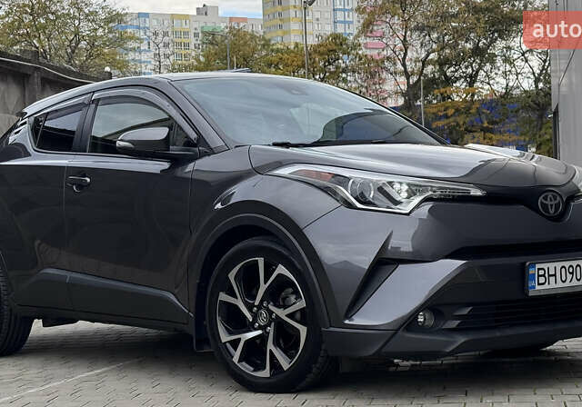 Серый Тойота C-HR, объемом двигателя 1.99 л и пробегом 136 тыс. км за 19300 $, фото 28 на Automoto.ua