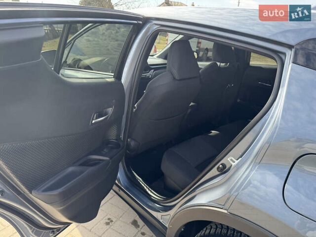 Сірий Тойота C-HR, об'ємом двигуна 1.8 л та пробігом 141 тис. км за 23000 $, фото 16 на Automoto.ua