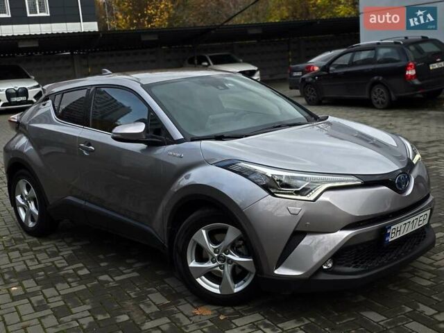 Сірий Тойота C-HR, об'ємом двигуна 1.8 л та пробігом 60 тис. км за 26500 $, фото 16 на Automoto.ua