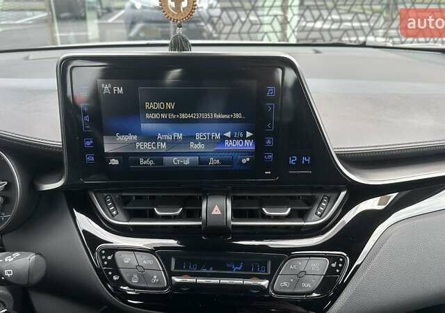 Сірий Тойота C-HR, об'ємом двигуна 1.2 л та пробігом 62 тис. км за 20933 $, фото 11 на Automoto.ua