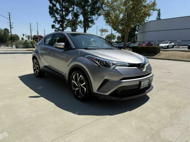 Сірий Тойота C-HR, об'ємом двигуна 2 л та пробігом 46 тис. км за 16800 $, фото 2 на Automoto.ua