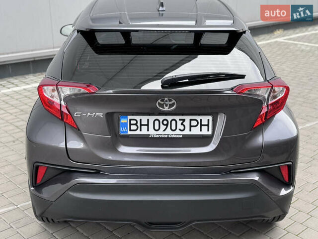 Серый Тойота C-HR, объемом двигателя 1.99 л и пробегом 136 тыс. км за 19300 $, фото 30 на Automoto.ua