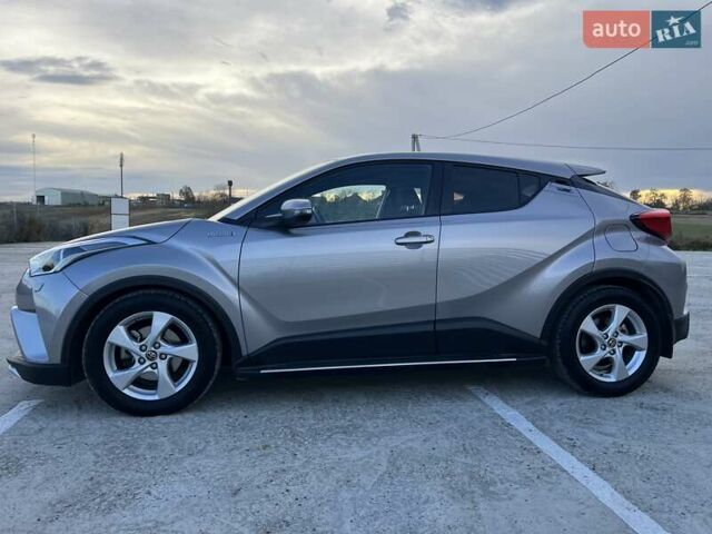 Тойота C-HR 2019 у Чернівцях на Automoto.ua Сірий Тойота C-HR, об'ємом двигуна 1.8 л та пробігом 99 тис. км за 27000 $, фото 2 на Automoto.ua