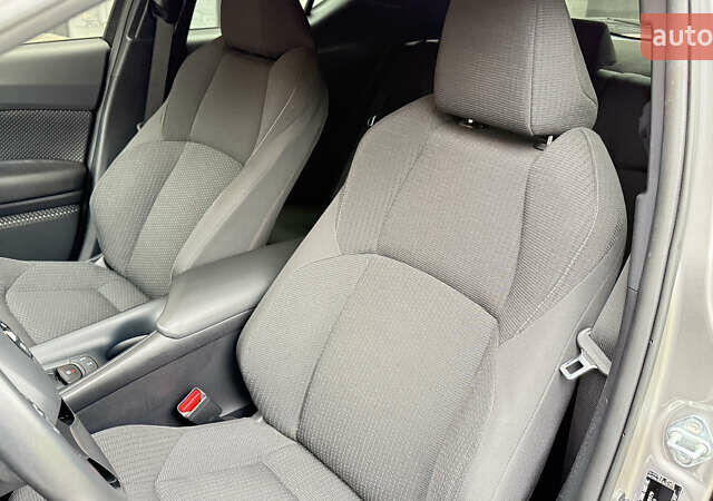 Сірий Тойота C-HR, об'ємом двигуна 1.2 л та пробігом 42 тис. км за 23000 $, фото 10 на Automoto.ua