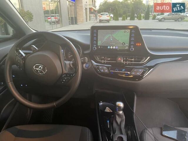 Серый Тойота C-HR, объемом двигателя 1.8 л и пробегом 71 тыс. км за 26500 $, фото 23 на Automoto.ua