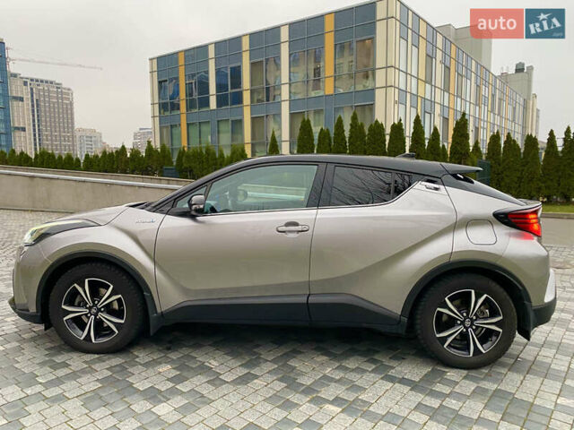 Серый Тойота C-HR, объемом двигателя 2 л и пробегом 76 тыс. км за 27000 $, фото 12 на Automoto.ua